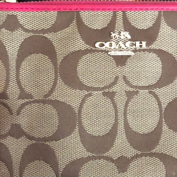 Coach wristlet - Picture 2 of 3